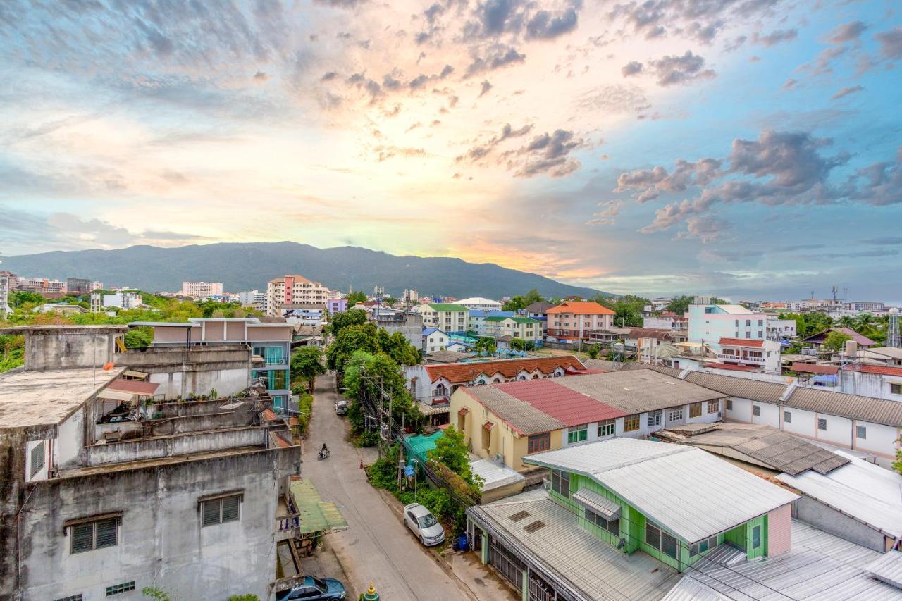 Oyo 990 Siam​ Lanna​ Grand​ Hotel​ Chiangmai Chiang Mai Exterior photo